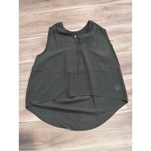 NSF Clothing Women Olive Green Casual Split Neck dainty Blouse‎ Size small z2